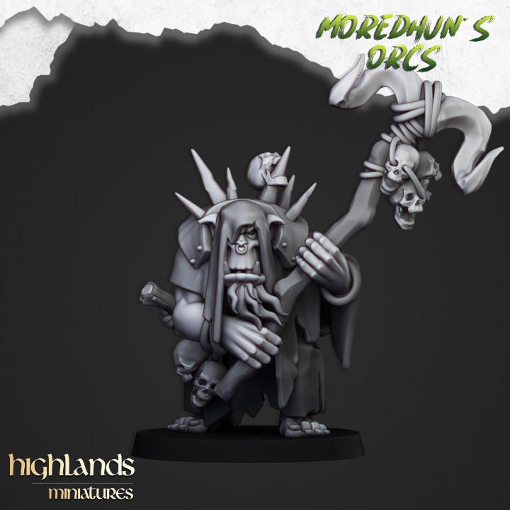 Orc & Goblin - Shamans - Moredhun's Orc - Highlands Miniature
