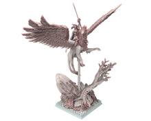 Load image into Gallery viewer, Hight Elves - 28mm Lord on Gryphon Higthborn, Fantasy elves, Insular Kingdom usable for 9th Age, Fantasy Battle, Oldhammer, King of war, D&amp;D
