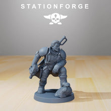 Charger l&#39;image dans la galerie, Grimguard - Colonel Mikhail, mechanized infantry, post apocalyptic empire, usable for tabletop wargame.
