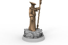 Charger l&#39;image dans la galerie, Wild hunters - Arch Mage Coronus, The Order of Greybone, daybreak miniatures
