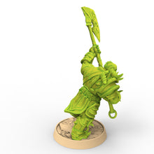 Load image into Gallery viewer, Green Skin - Frogrik the Severer, The Powerbrokers of the Void, daybreak miniatures
