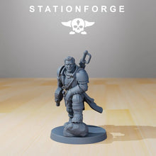 Charger l&#39;image dans la galerie, Grimguard - Colonel Mikhail, mechanized infantry, post apocalyptic empire, usable for tabletop wargame.
