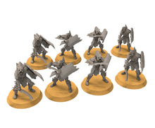 Load image into Gallery viewer, Goblin cave - Goblin warriors with swords, Dwarf mine, Middle rings miniatures pour wargame D&amp;D, SDA...
