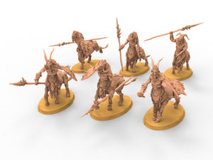 Beastmen - Centaurs with Spears Beastmen warriors of Chaos