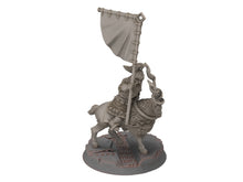 Load image into Gallery viewer, Dwarves - Mountain Goat Riders Banner bearer, The Dwarfs of The Mountains, for Lotr, modular customisable posable Medbury miniatures
