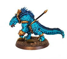 Load image into Gallery viewer, Lost temple - Caiman Hero lizardmen usable for wargames, Oldhammer, battle, king of wars, 9th age, dungeons and dragons
