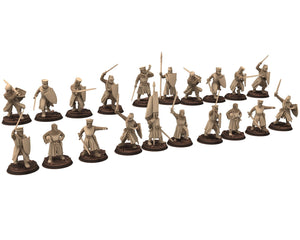 Medieval - Noble Knights foot staff, 13th century Generic Medieval Knights, 28mm Historical Wargame, Saga... Medbury miniatures
