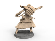 Load image into Gallery viewer, Humans - Renna The Reaper, Dark Elf Pirate, Sea Elf Sailor for Wargames, Pathfinder, Dungeons &amp; Dragons and other TTRPG.
