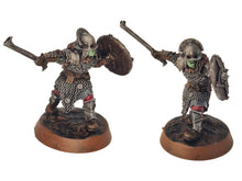 Load image into Gallery viewer, Orc horde - Orc Captain, Orc warriors warband, Middle rings miniatures pour wargame D&amp;D, Lotr... Medbury miniatures
