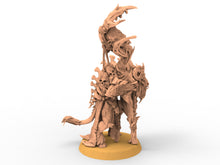 Load image into Gallery viewer, Beastmen - Bestial Prophet of Chaos from the East
