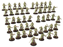 Charger l&#39;image dans la galerie, Harbingers of darkness - Heretic Cultist x60 Heads Helmets Bits - Siege of Vos-Phorax, Quartermaster3D wargame modular miniatures
