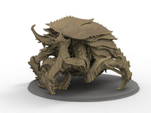 Load image into Gallery viewer, Fukai - Giant Slasher Crab ,usable for tabletop wargame Pathfinder, Dungeons and Dragons and other TTRPS.
