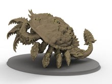 Load image into Gallery viewer, Fukai - Giant Slasher Crab ,usable for tabletop wargame Pathfinder, Dungeons and Dragons and other TTRPS.
