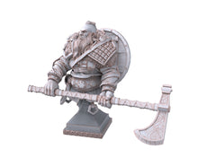 Load image into Gallery viewer, Bears warriors - Bust - Erik the Great, The Wardens of Fury Peaks, daybreak miniatures, for Wargames, Pathfinder, Dungeons &amp; Dragons TTRPG
