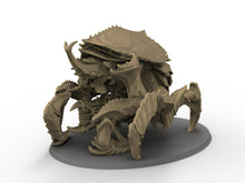 Load image into Gallery viewer, Fukai - Giant Slasher Crab ,usable for tabletop wargame Pathfinder, Dungeons and Dragons and other TTRPS.
