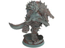 Load image into Gallery viewer, Crocodile warriors - Firstmate Cranmer - The Sharptails of Hacksaw River, daybreak miniatures, for Wargames, Pathfinder, Dungeons &amp; Dragons
