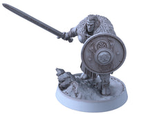 Charger l&#39;image dans la galerie, Vikings - Garleif Ravenwing - Northmen of the Howling Glacier, daybreak miniatures, for Wargames, Pathfinder, Dungeons &amp; Dragons
